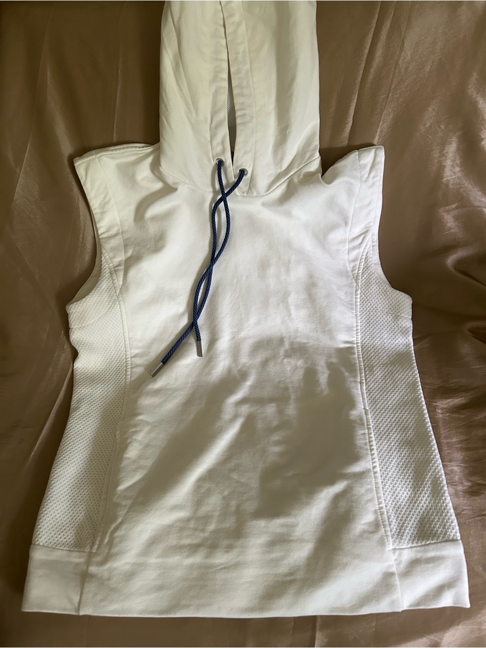 Hosio White Hooded Tank with  2 side pockets Navy Drawstring, 21 in pit to pit